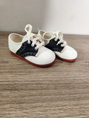 Dyna Kids Vintage Rare Retro Saddle Shoes Sock Hop 50s Style